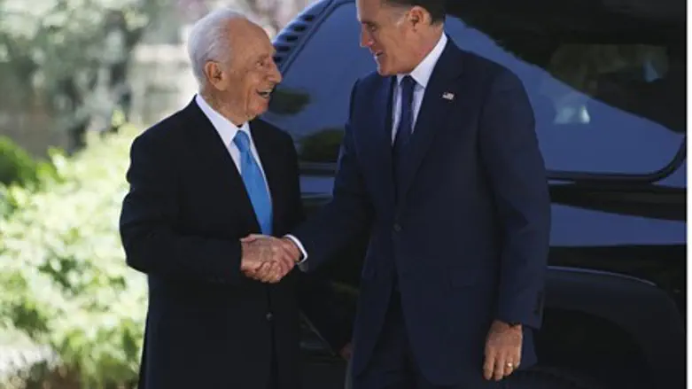 Mitt Romney and President Shimon Peres