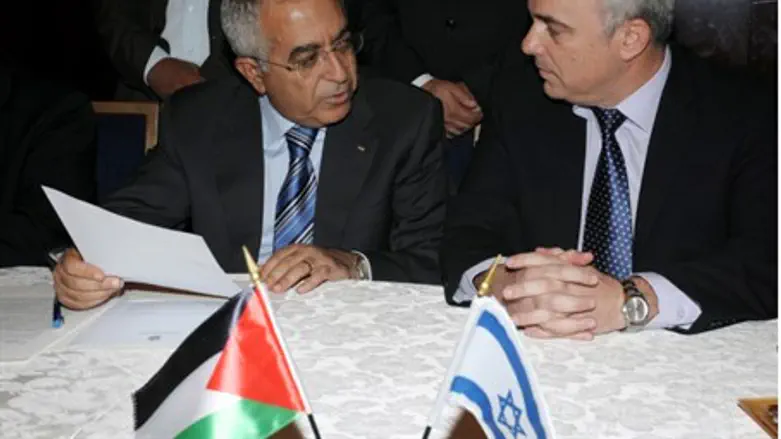 Finance Minister Yuval Steinitz meets PA Prim