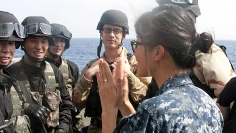 US-China translation, cooperation during operation in drill