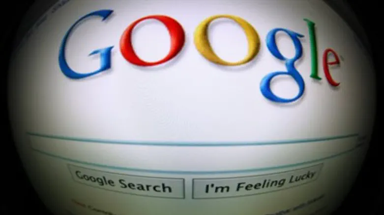 Iran restores Google after protests