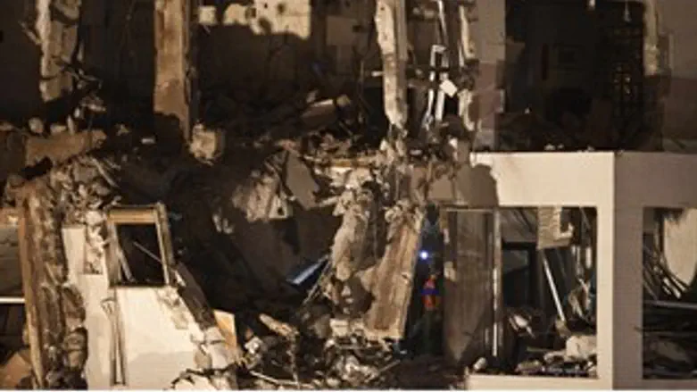 ההרס בבניין שנפגע בראשון לציון