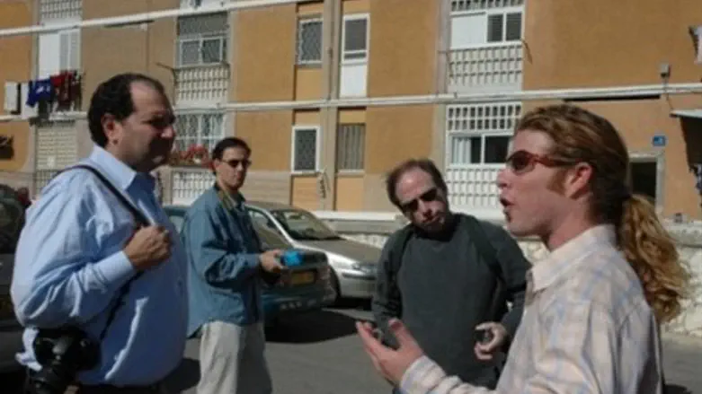 Noam Bedein with Reporters in Sderot
