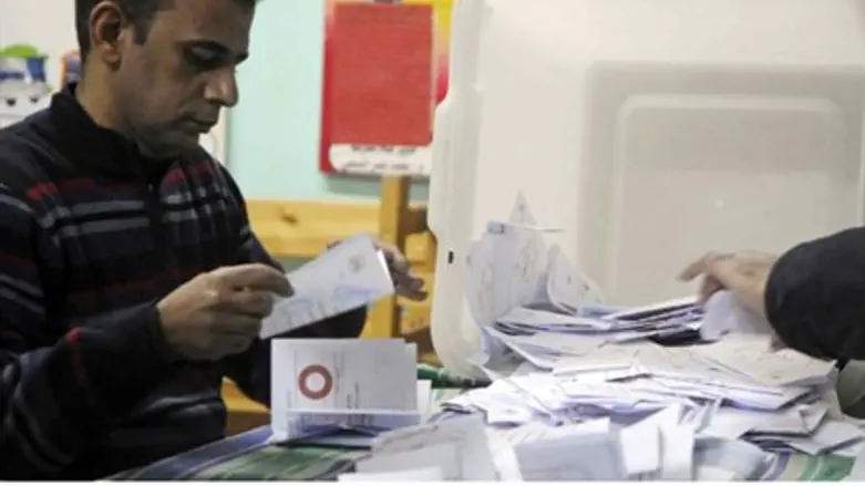 Counting votes in Egypt (archive)