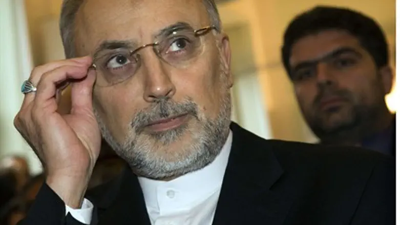 Iran's FM thinks a change in relations betwee