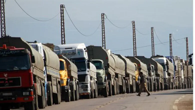 Diesel trucks at Lebanon-Syrian border