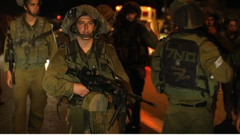 Солдаты ЦАХАЛа в Бейт-Хагае. Архив