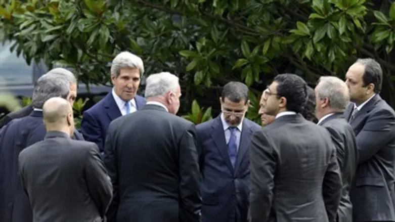 Kerry with Arab League ministers