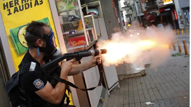 Police fire teargas towards protest in Turkey