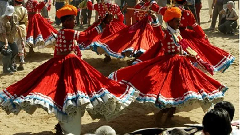 Rajasthani dancers at Pushkar Fair