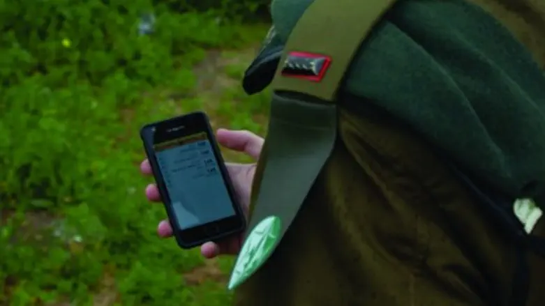 סמארטפון סמארטפונים סלולארי סלולרי חייל טכנול