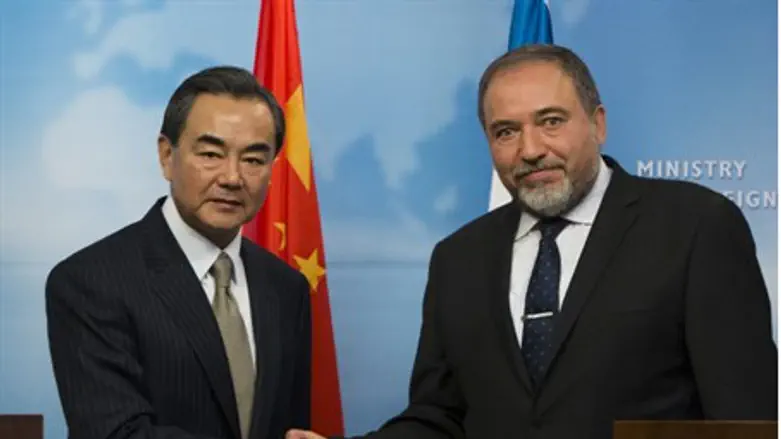 Foreign Minister Avigdor Liberman with Chines