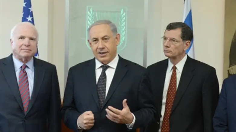 Netanyahu seen with Senators Graham, Barrasso