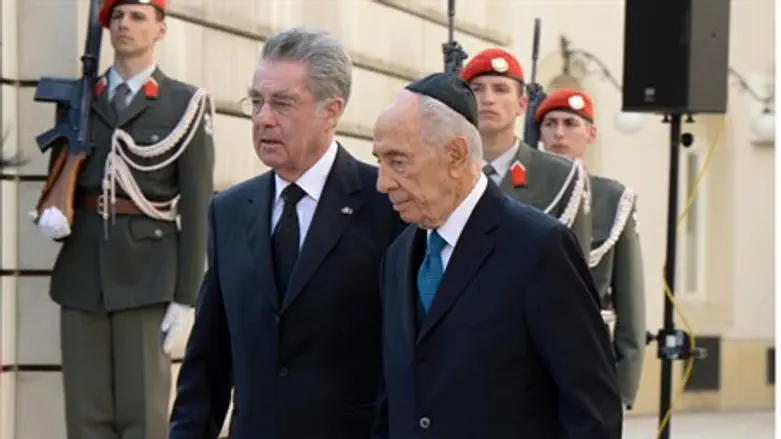 President Peres in Austria