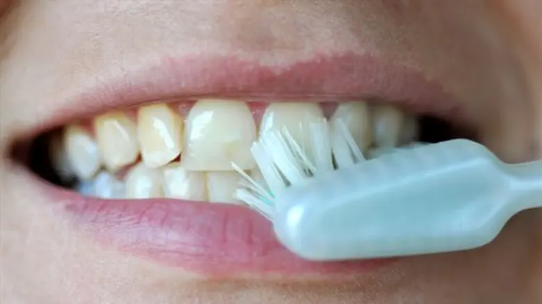 גם השיניים הן קורבן פסח?