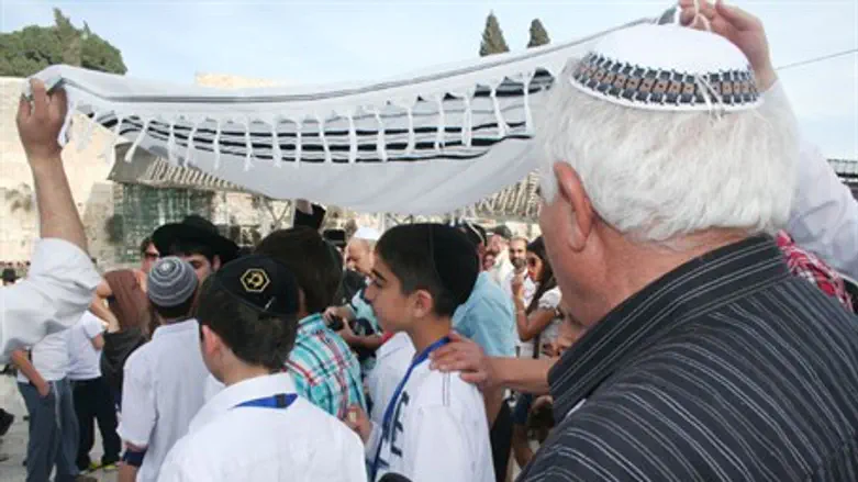 2013 mega bar mitzvah event in Jerusalem