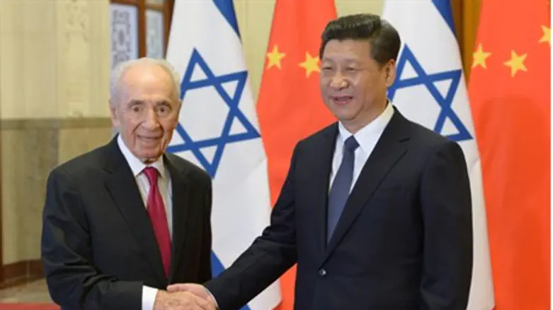 President Shimon Peres meets Chinese Presiden