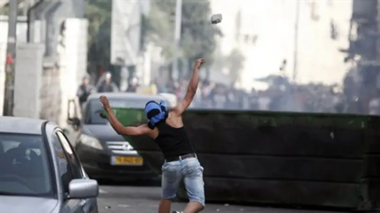 Rock throwing in Jerusalem (file)