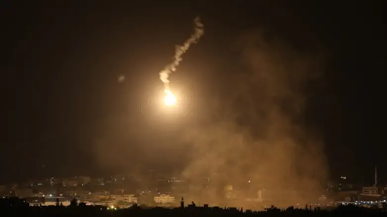 Падение ракеты из сектора Газы. Иллюстрация