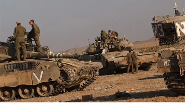 Tanks gearing up for Gaza