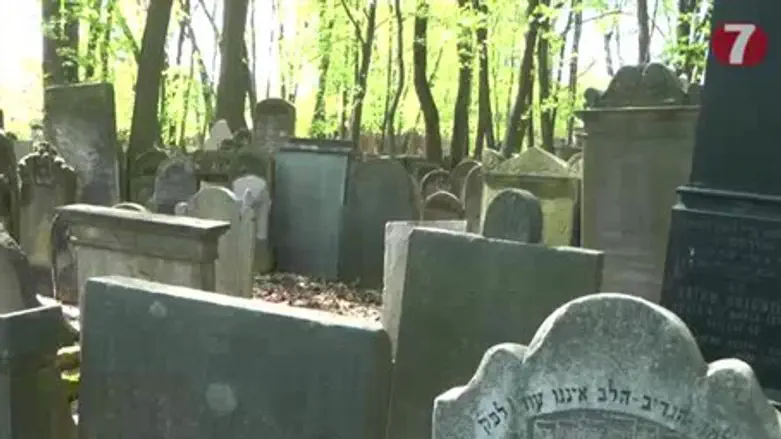 Jewish graves in Poland