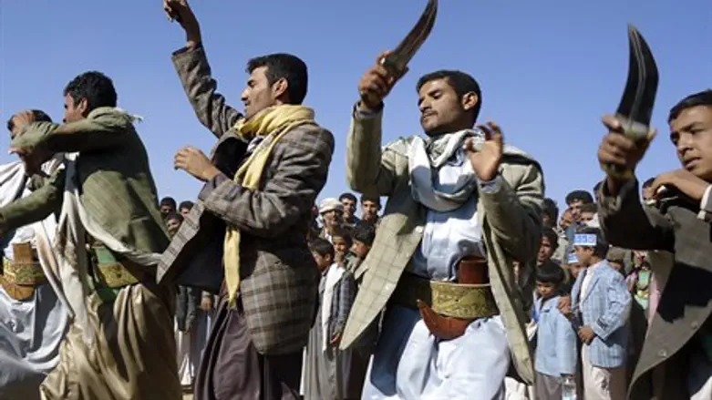 Houthis dance in Yemen (illustration)