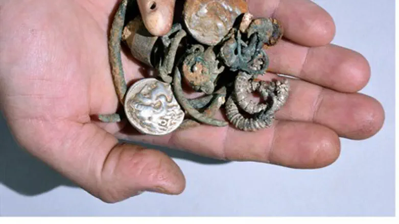 Cache of coins and jewelry