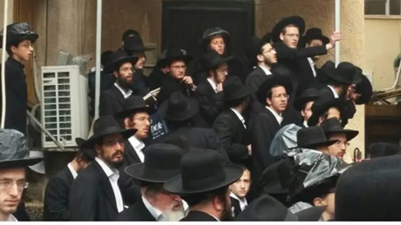 Funeral of Rabbi Chaim Grenimann in Bnei Brak