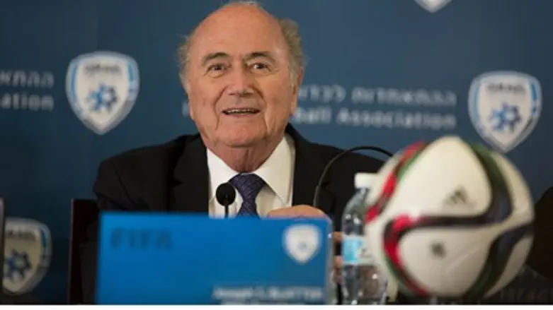 Sepp Blatter speaks to journalists after meeting with Netanyahu