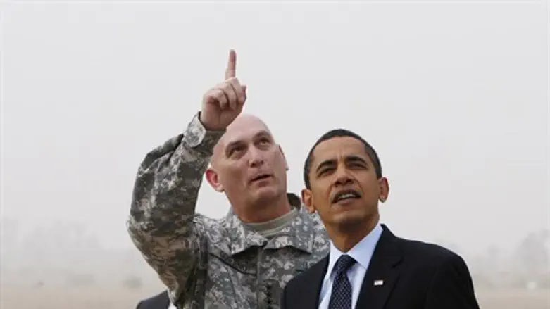 Ray Odierno greets Barack Obama in Baghdad in 2009