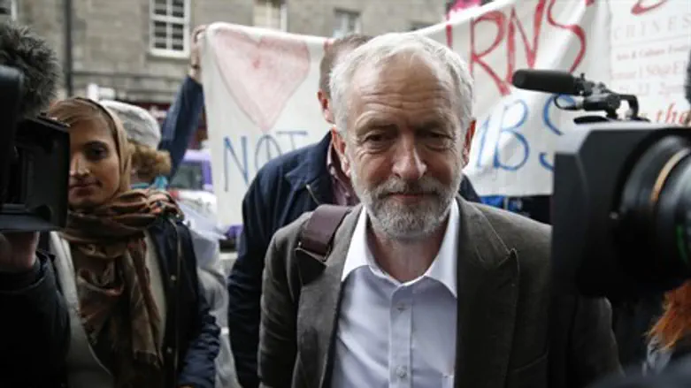 UK Labor leadership hopeful Jeremy Corbyn