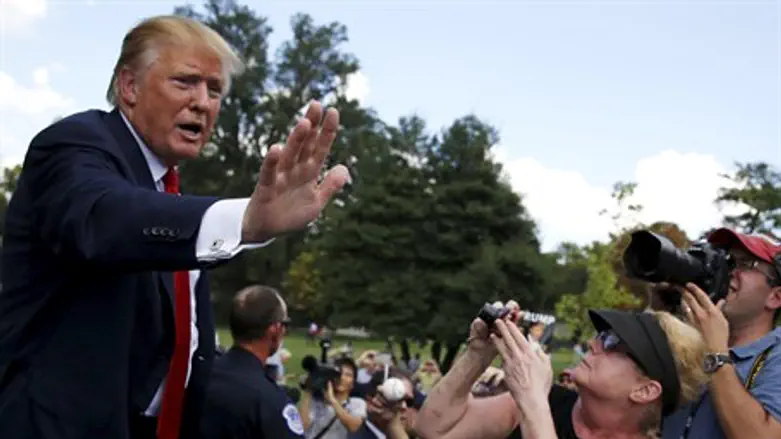 Trump at a Tea Party rally against the Iran nuclear deal