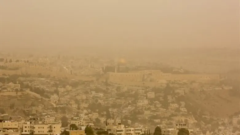 Jerusalem's Temple Mount in dust storm