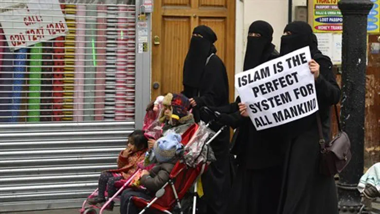 Muslims in UK