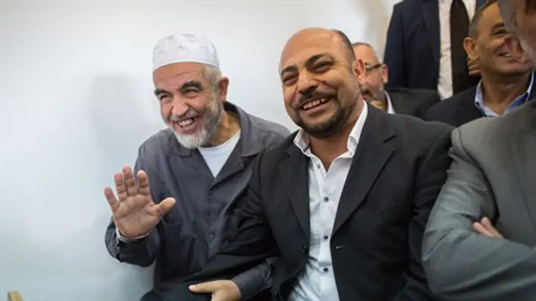 Sheikh Raed Salah at sentencing with MK Masud Ganaim
