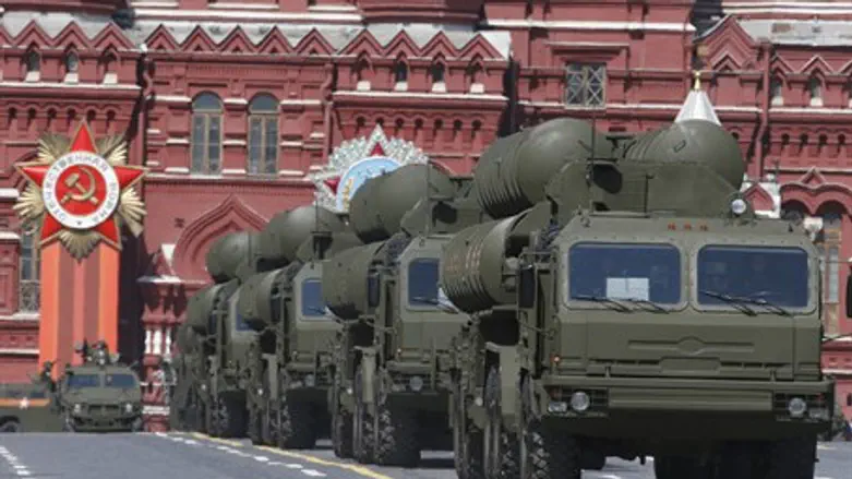 Russian S-400 'Growler' anti-missile systems