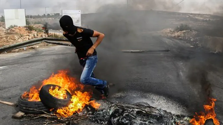Palestinian Arab rioters