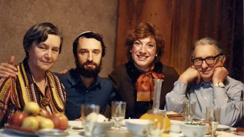 חולמיאנסקי וחברים למחתרת בשנת 1984