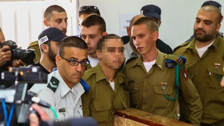 Soldier who killed wounded terrorist at court hearing