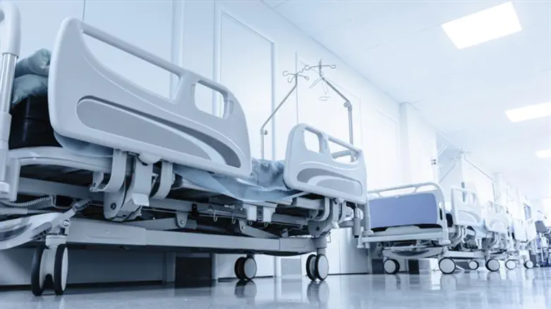 Hospital beds (illustrative)