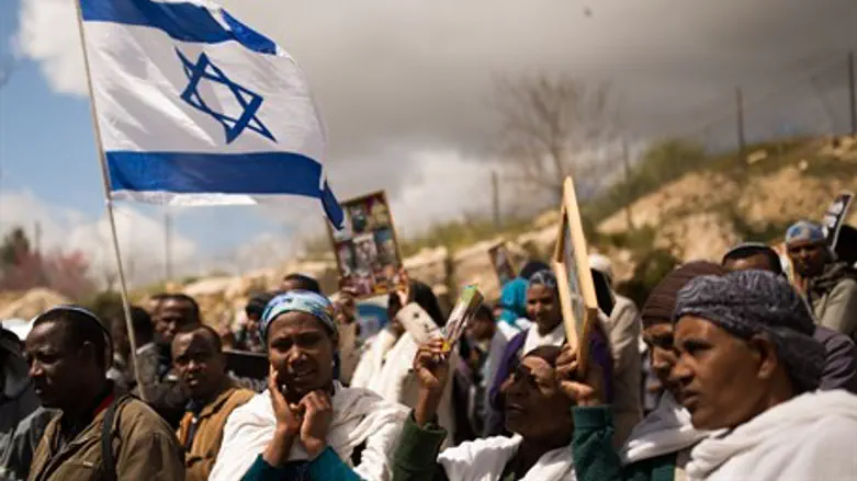 Ethiopian Jews protest to bring home their loved ones