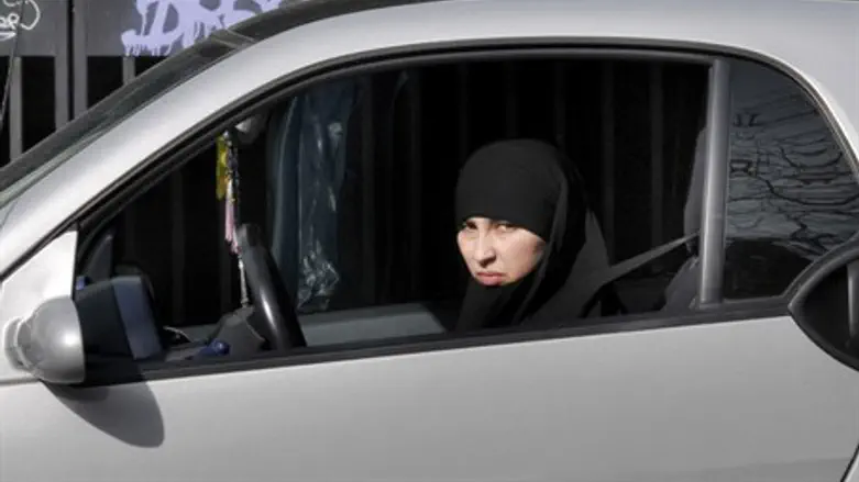 Muslim women driving - not in Saudi Arabia (illustration)