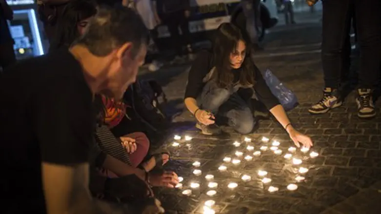 Tel Aviv vigil in solidarity with victims of Orlando shooting massacre
