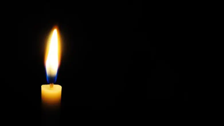 Memorial candle