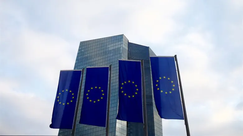 Флаги Евросоюза (Иллюстрация)