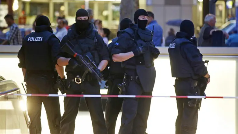 German police at scene of Munich shooting spree