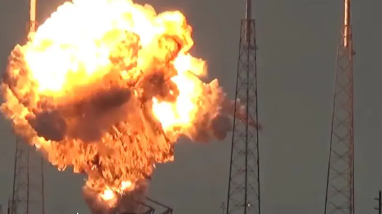 Amos satellite exploding