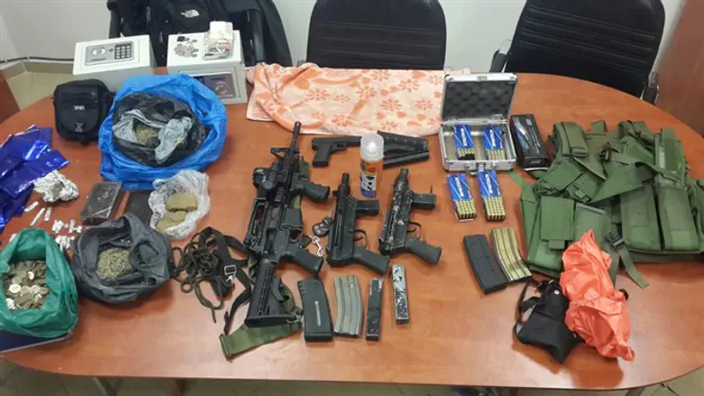 Weapons seized by Netzah Yehuda