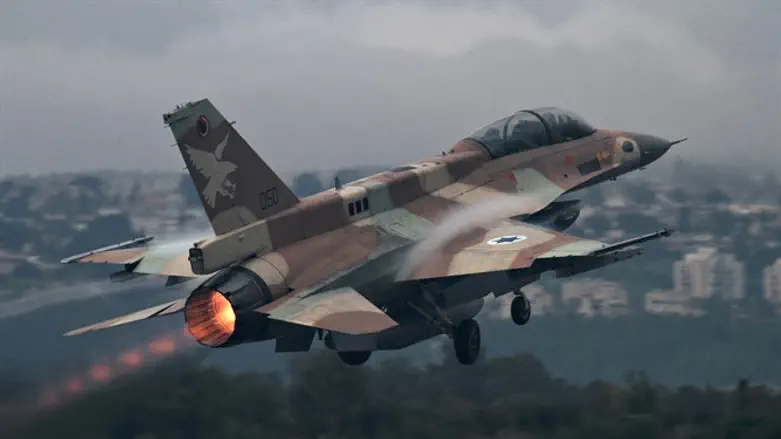 ВВС наносят удары по сектору Газы