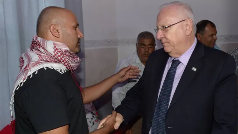 President Rivlin pays condolence call to Bedouin family