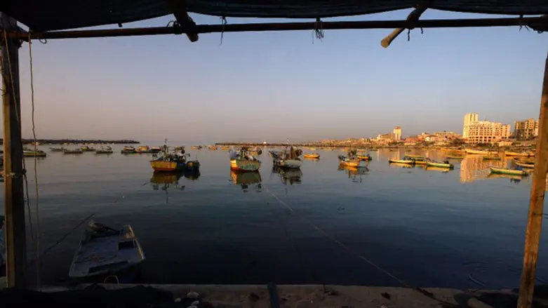 Рыбацкие лодки а побережья Газы